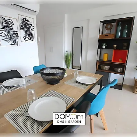 Domuum Holidays - Dms Iii Garden Apartment *